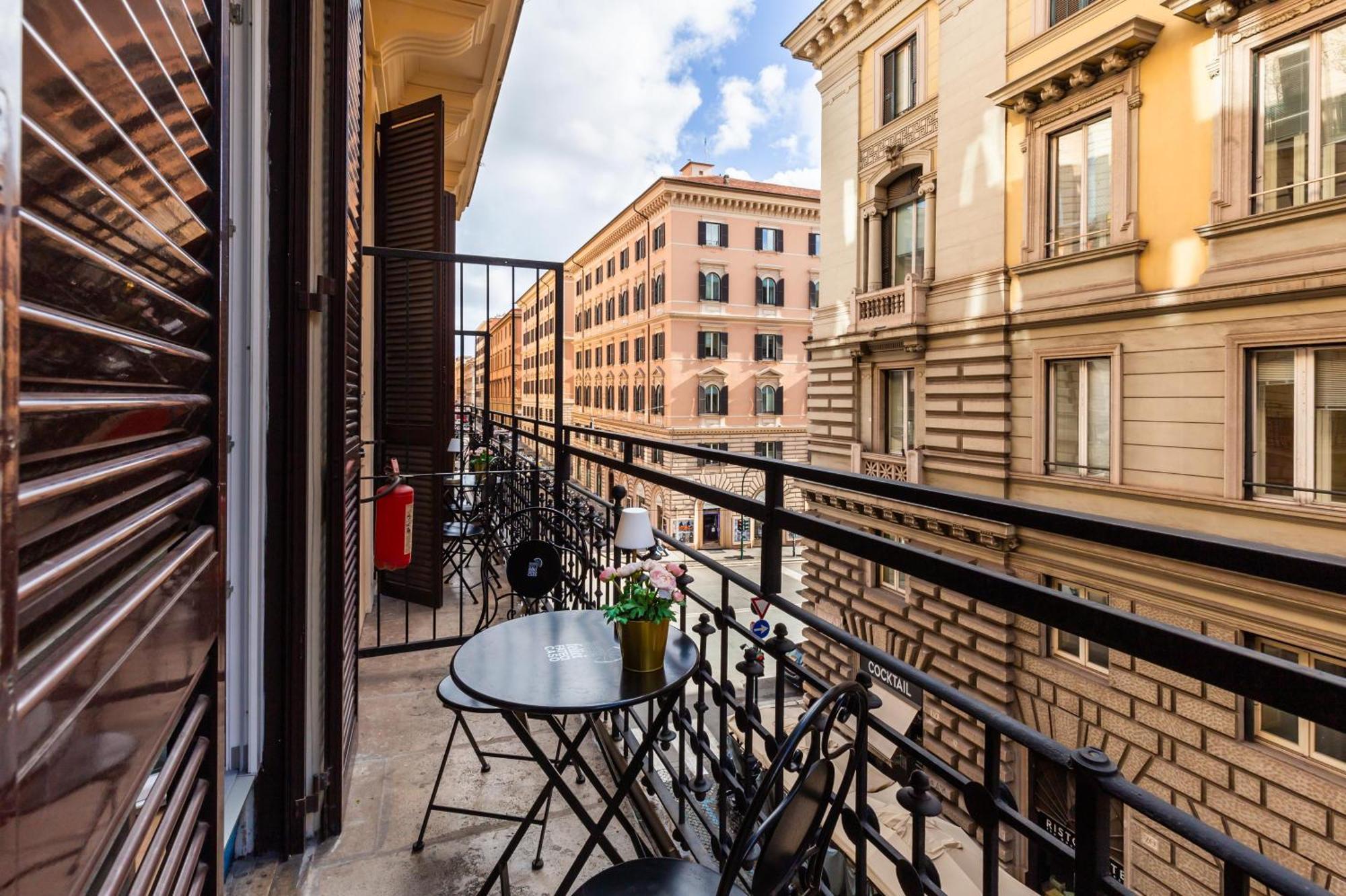 Cavour Luxury Rooms - Lr Collection Roma Exterior foto